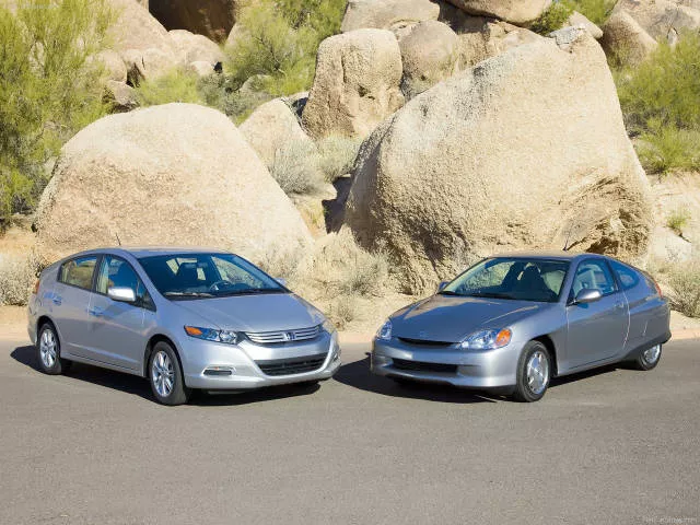44 classic cars vs their modern versions - #13 