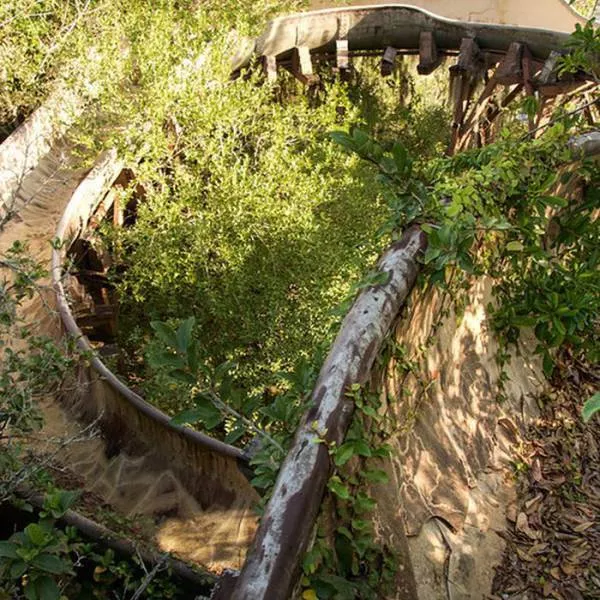 Le parc aquatique disney abandonne depuis 2005 - #8 