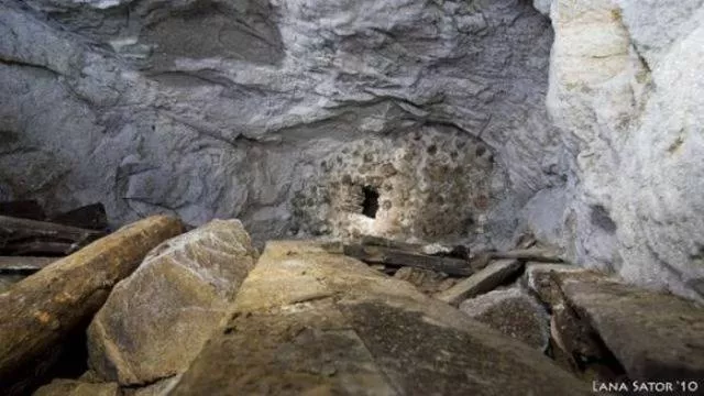 See what is hidden in this little hut - #4 