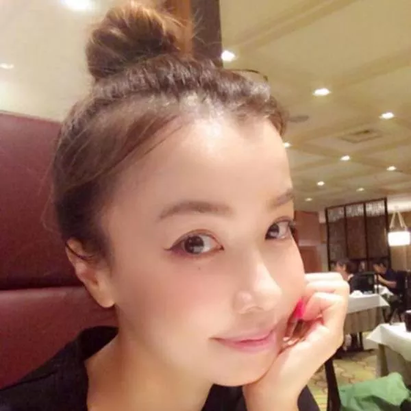 Pouvez vous deviner lage de ce modele asiatique - #20 
