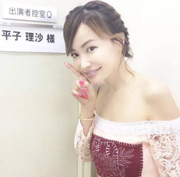 Pouvez vous deviner lage de ce modele asiatique - #3 