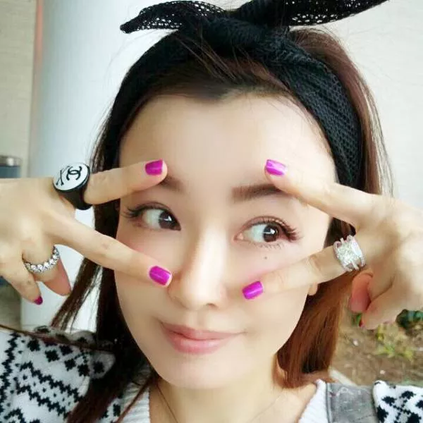 Can you guess the age of this asian model  - #9 