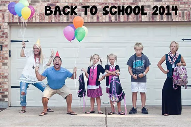 Ces parents fetent la rentree de leurs enfants  - #21 