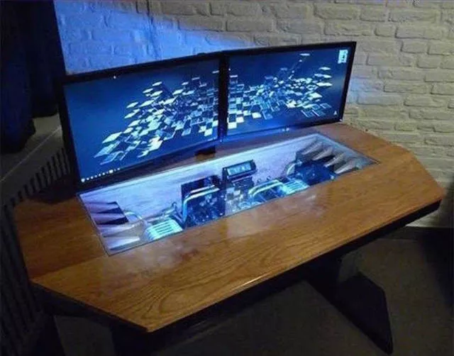 Pc cases with surprising designs - #11 