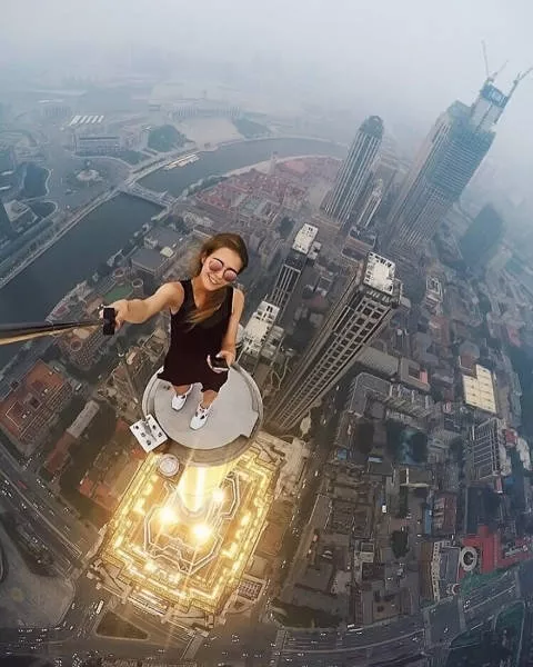 She risked her life for superb shots - #1 