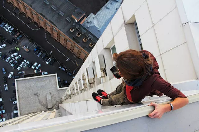 She risked her life for superb shots - #10 