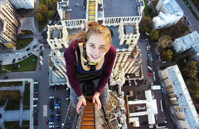 She risked her life for superb shots - #11 