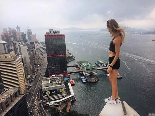 She risked her life for superb shots - #7 