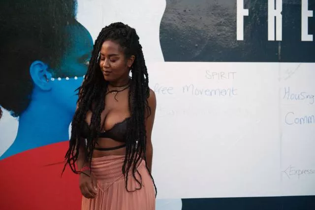 Fille nous ne pouvons pas resister - #1 
