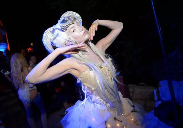 Dream night at the legendary playboy mansion - #9 