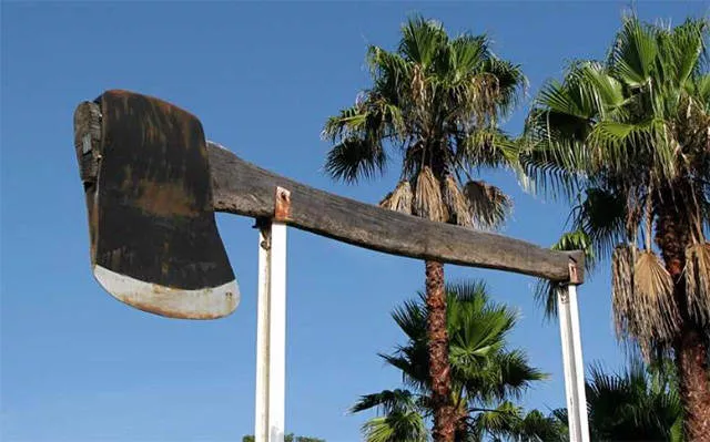 Huge things found around the world - #1 
