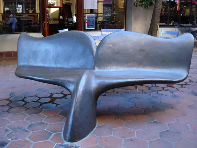 Public benches with surprising designs - #8 